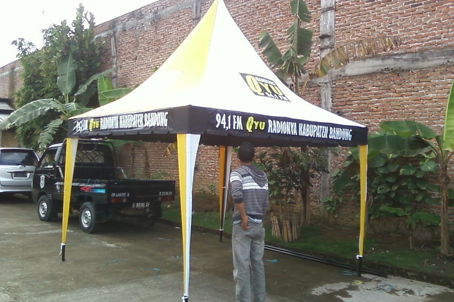tenda promosi radio qyu kab. Bandung