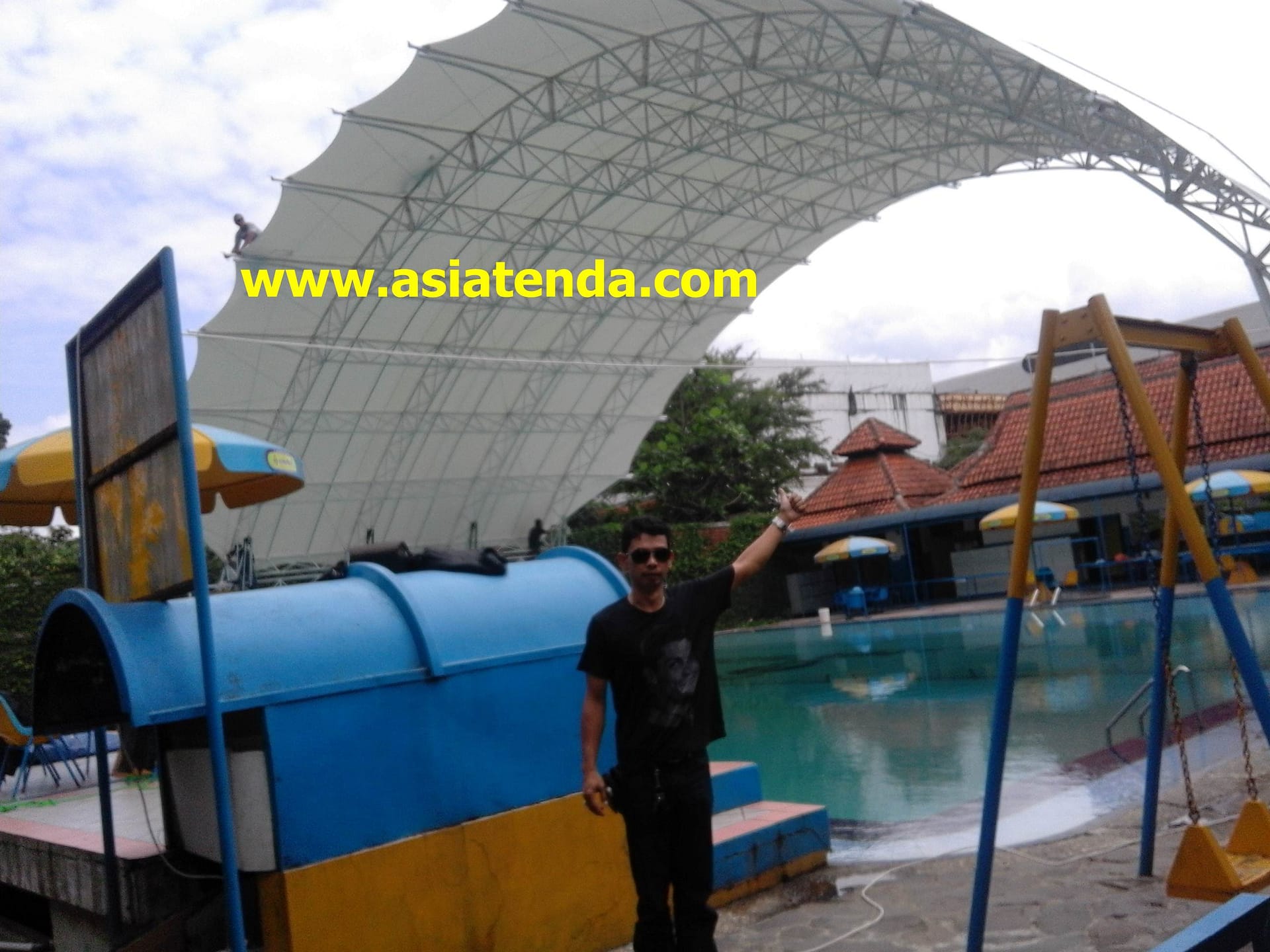tenda membrane kolam renang